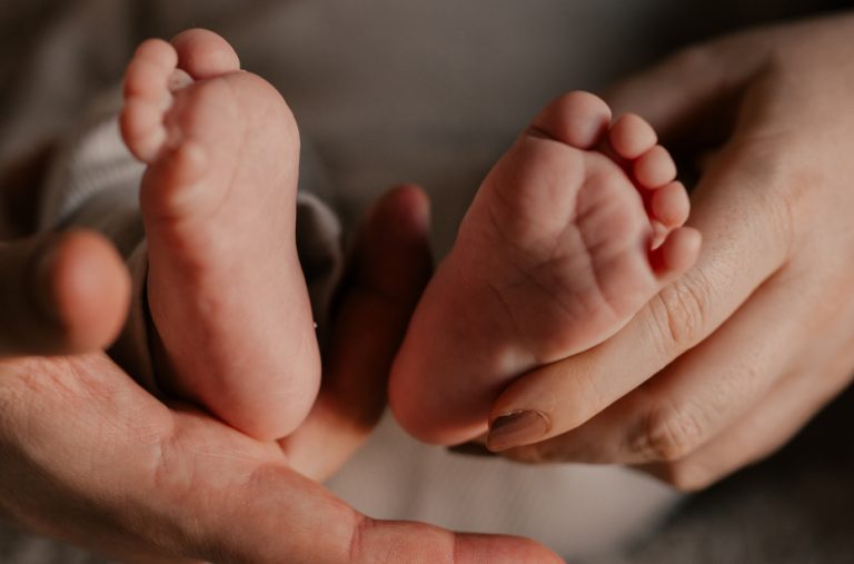 Domowa sesja niemowlęca