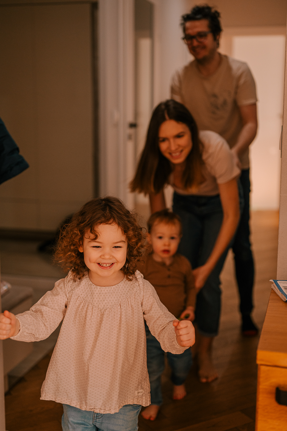 sesja_rodzinna_w_domu_wroclaw